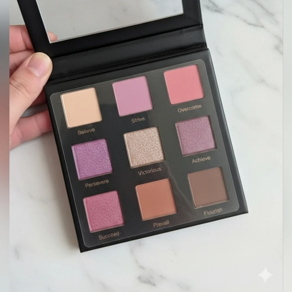 RealHer V Shadow Palette Conquer From Within